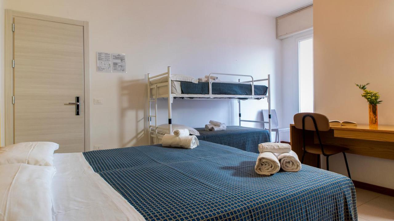 Hotel President'S Pesaro Exteriör bild