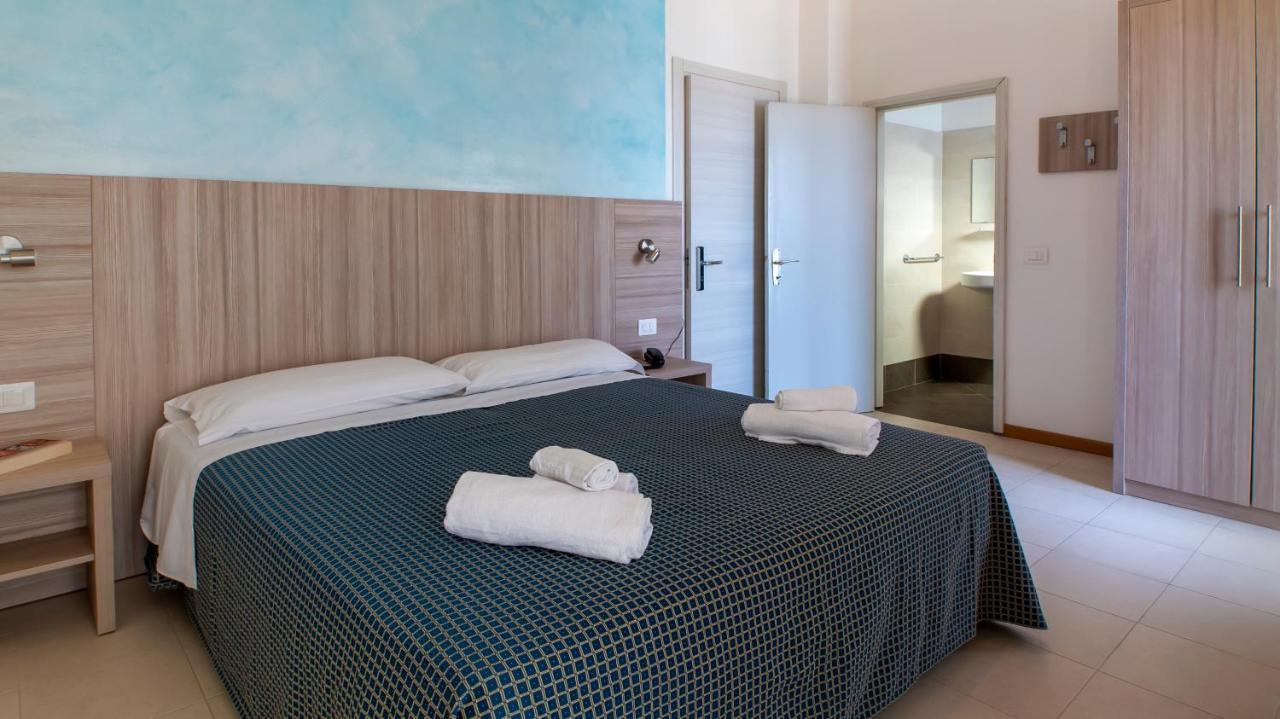 Hotel President'S Pesaro Exteriör bild