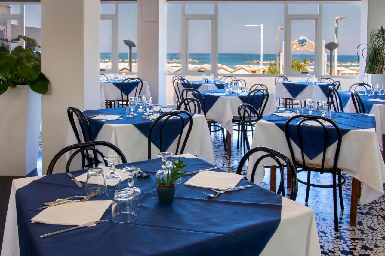 Hotel President'S Pesaro Exteriör bild